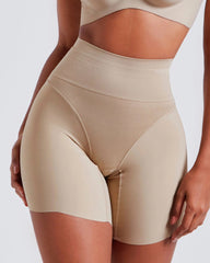 Stretch Seamless Curvy Shorts