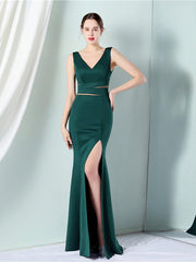 V-neck Solid Cutout Back Chain Prom Dress