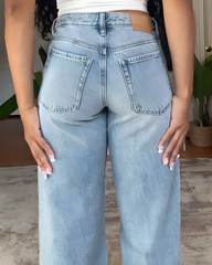 Butterfly Cutout Slim-Fit Straight Jeans