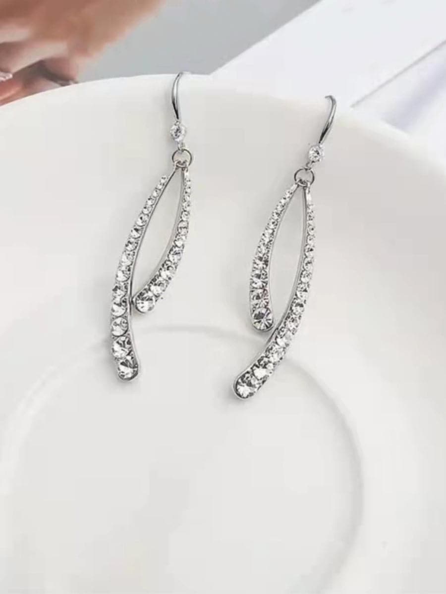 Inlay Stone Fishtail Earrings