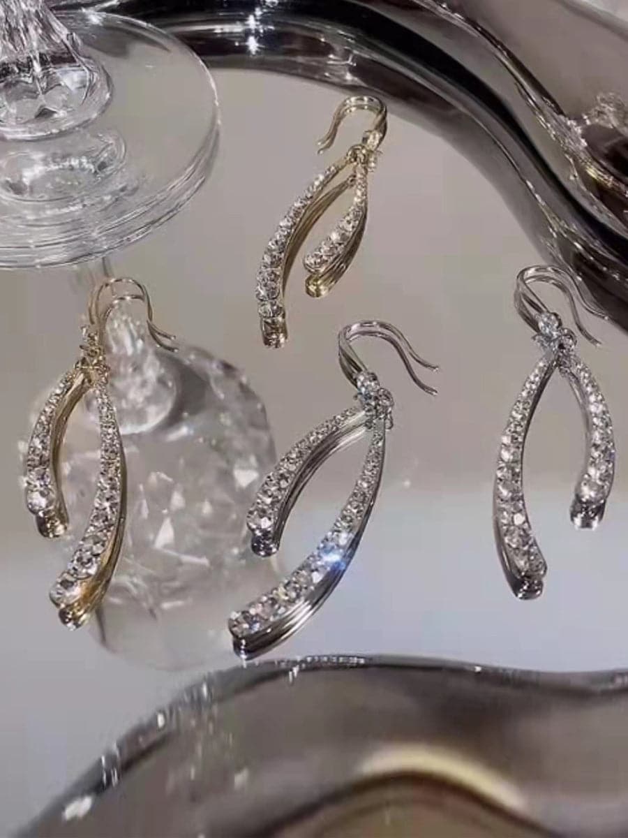 Inlay Stone Fishtail Earrings