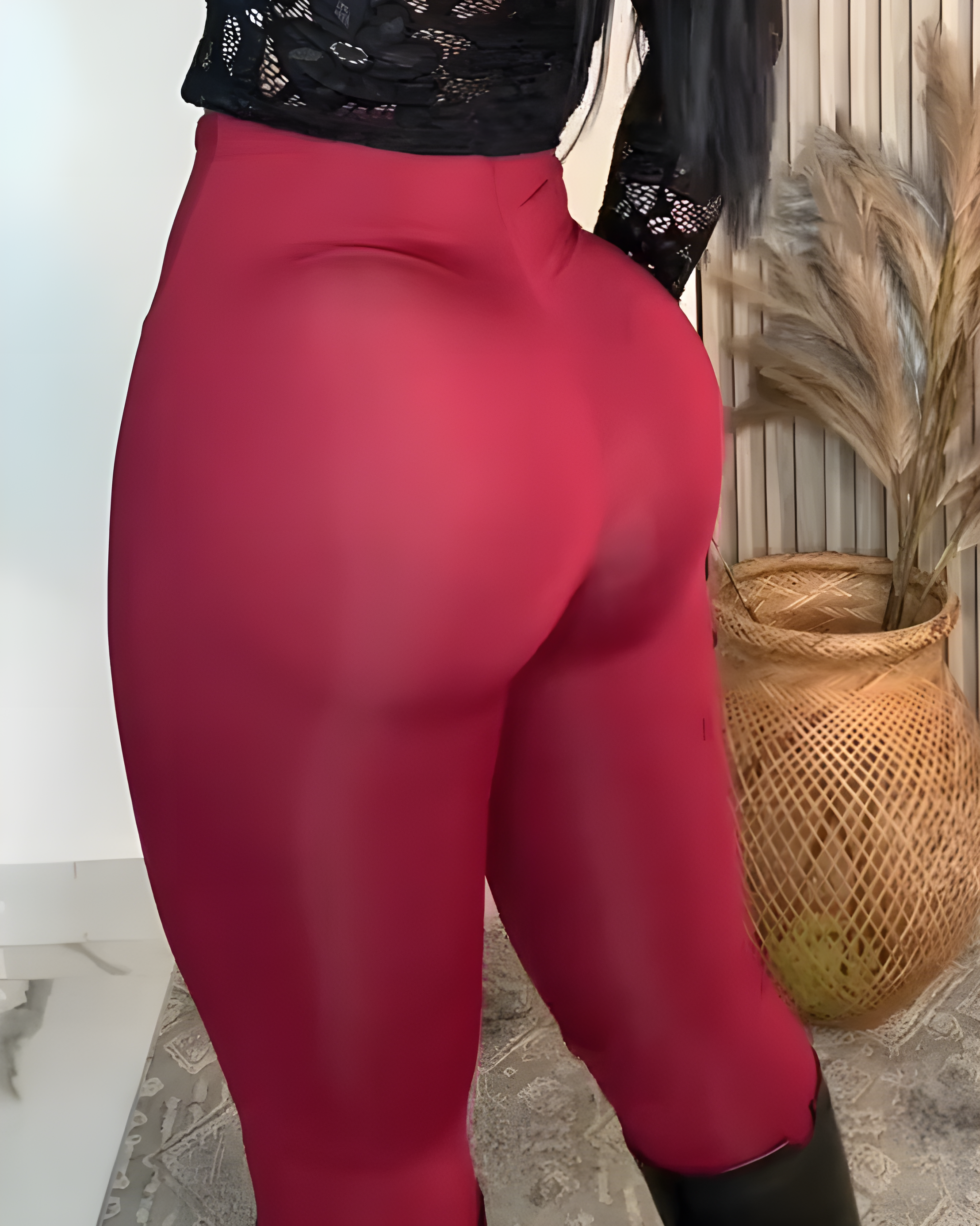 Butt Enhancing High-Waisted Skinny Jeans