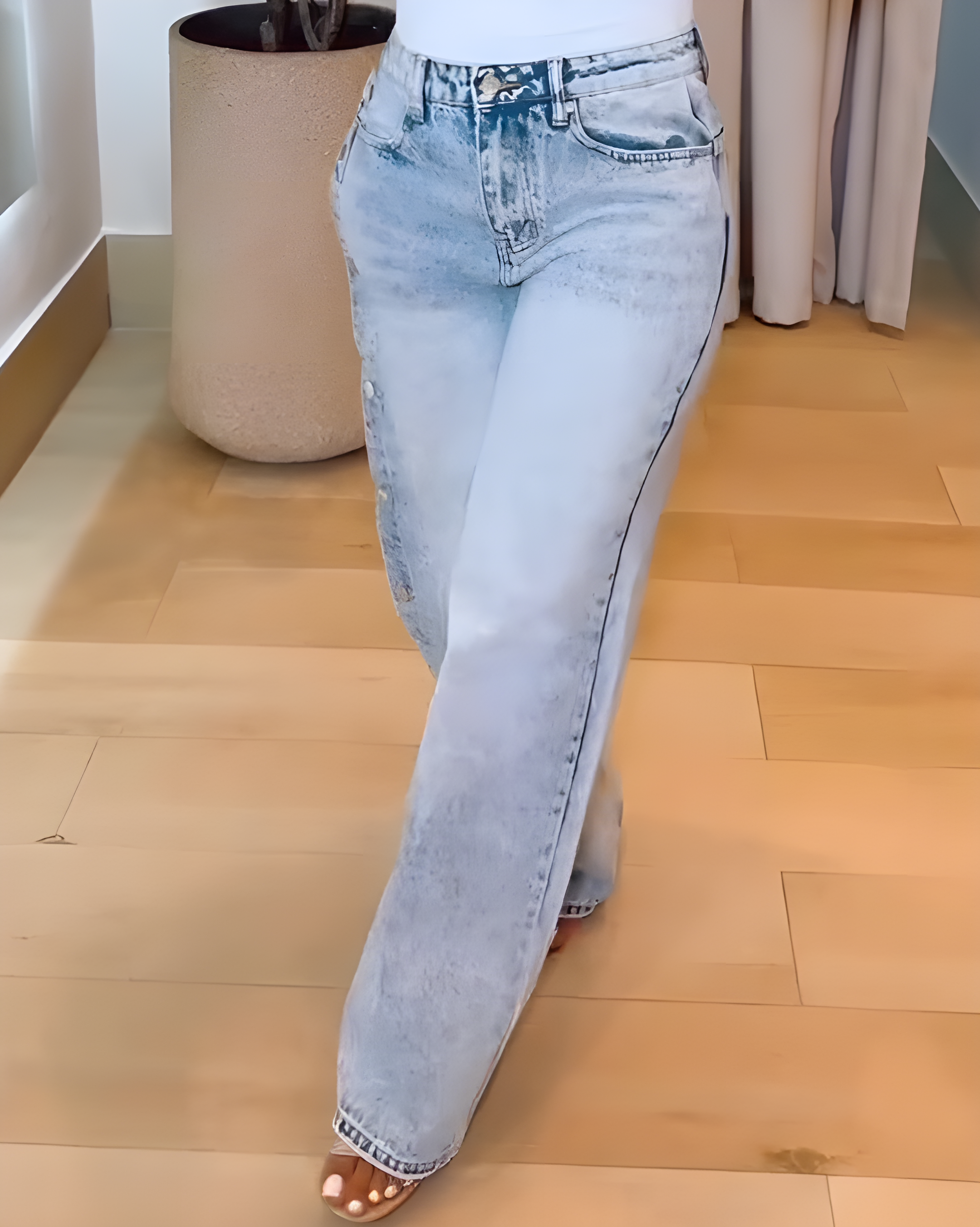 Side Buttons Wide-Leg Jeans