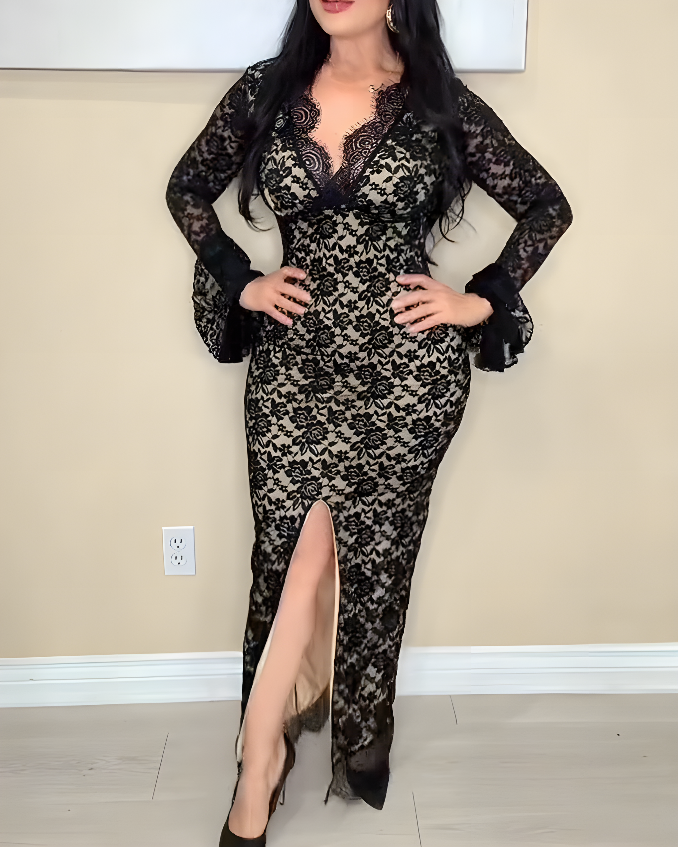 Long-Sleeved Lace V-Neck Bodycon Dress