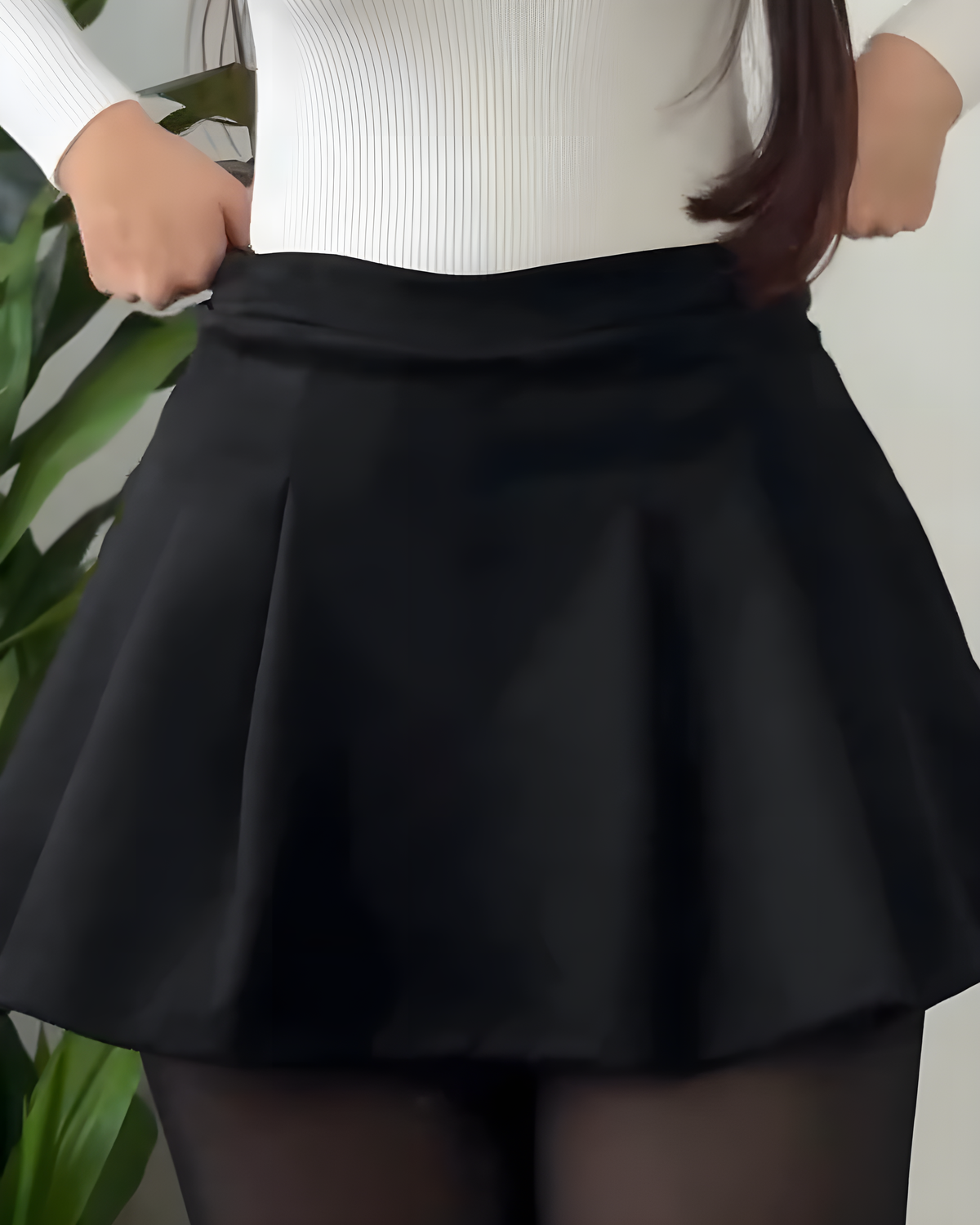 Slim Pleated Skirt