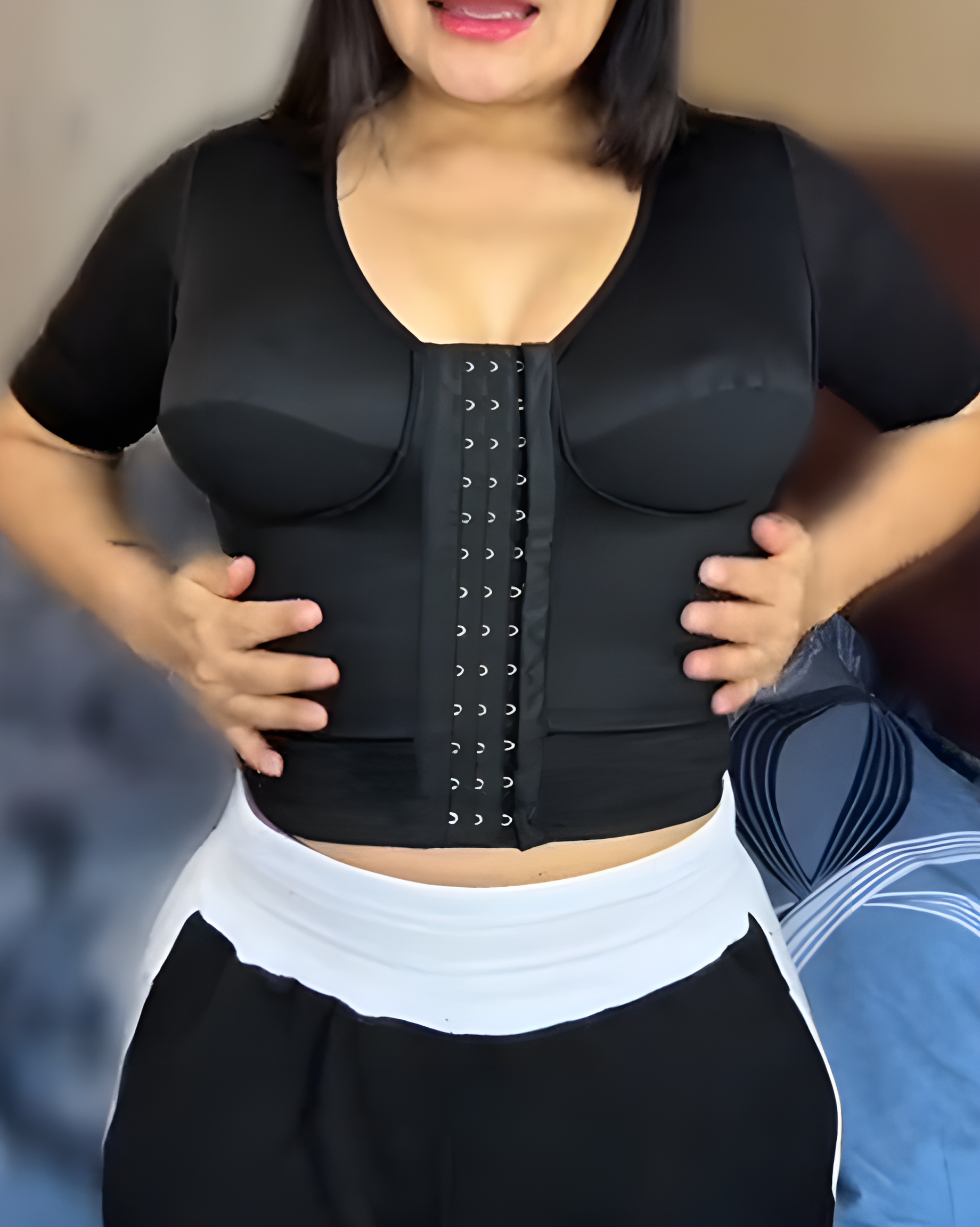 Mid-Length Sleeve Hook-and-Eye Shaping Bra