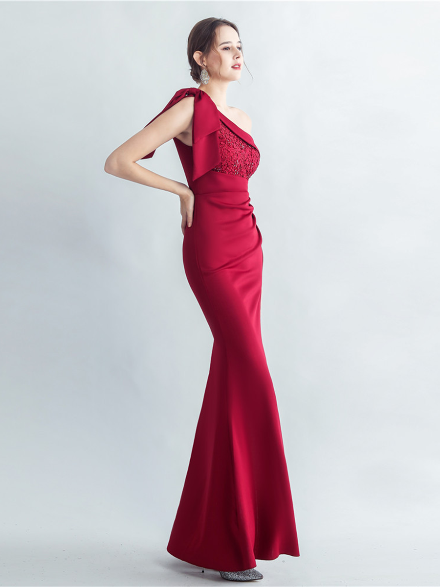 One-Shoulder Bowknot Lace Panel High Slit Evening Gown