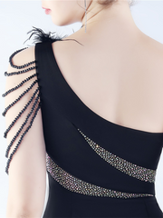 One Shoulder Beads Chain Feather Prom Dress