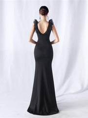 Ruffled Split V-neck Mermaid Prom Dress