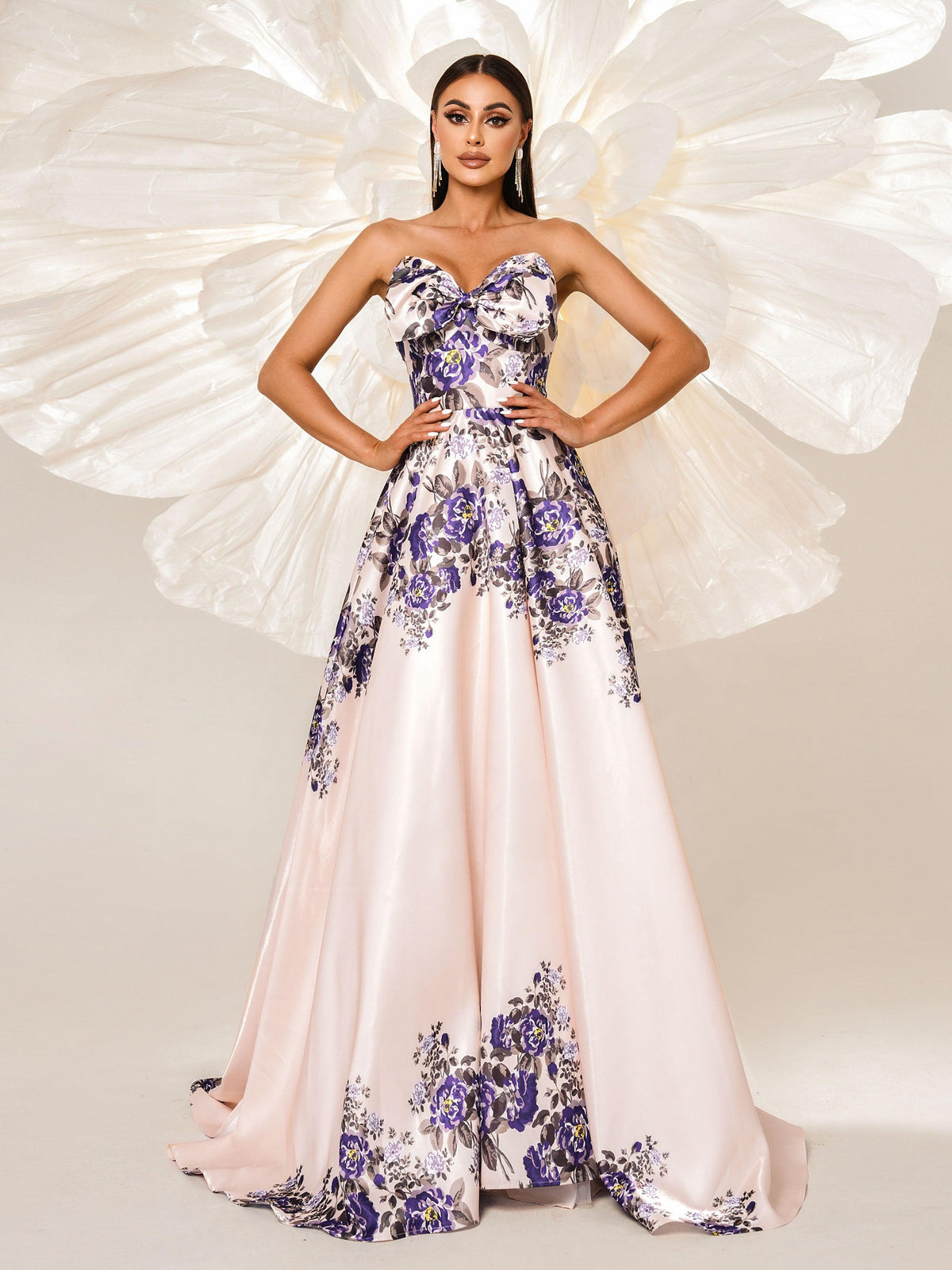A-line Floral Sweetheart Neck Prom Dress