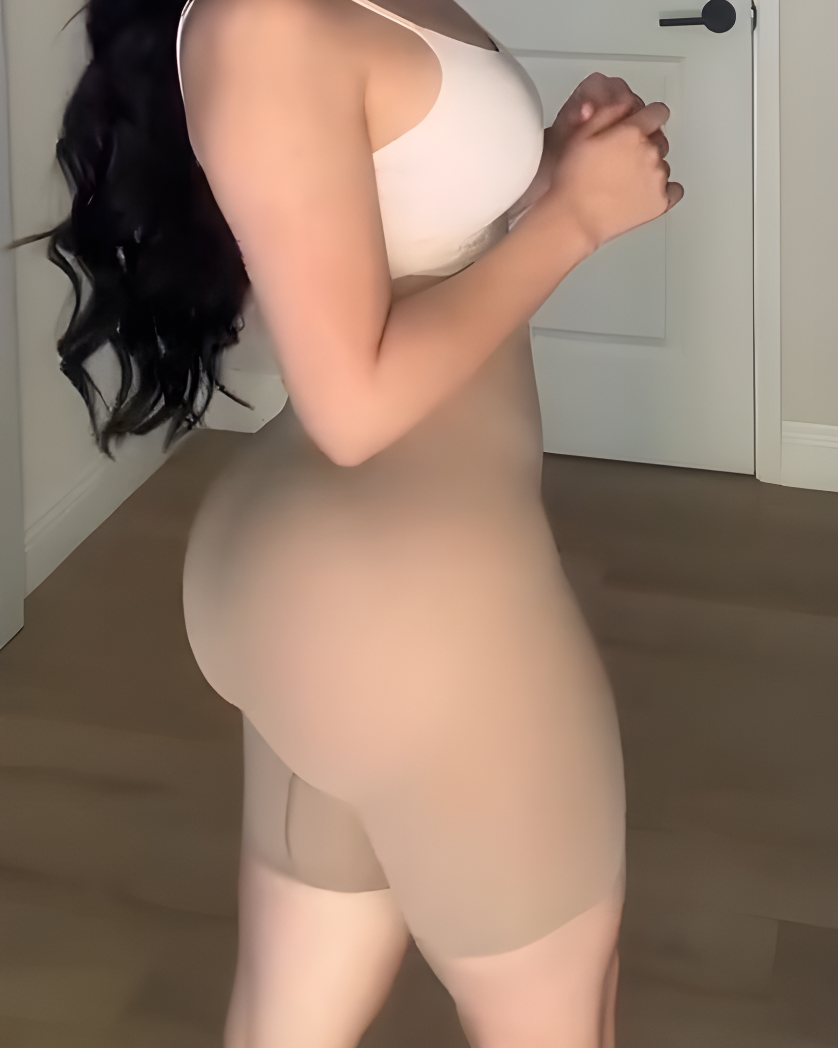 Seamless Hip Sculpting Shorts
