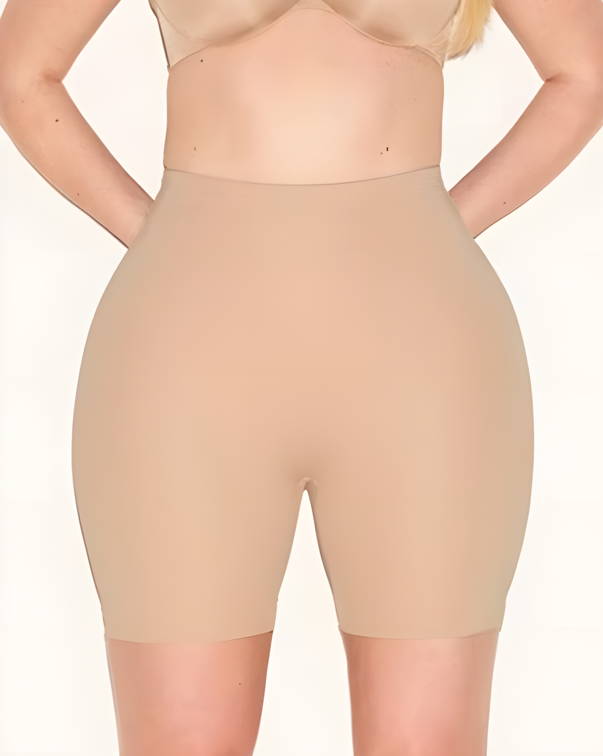 Hip-Lifting Seamless Shorts with Padded