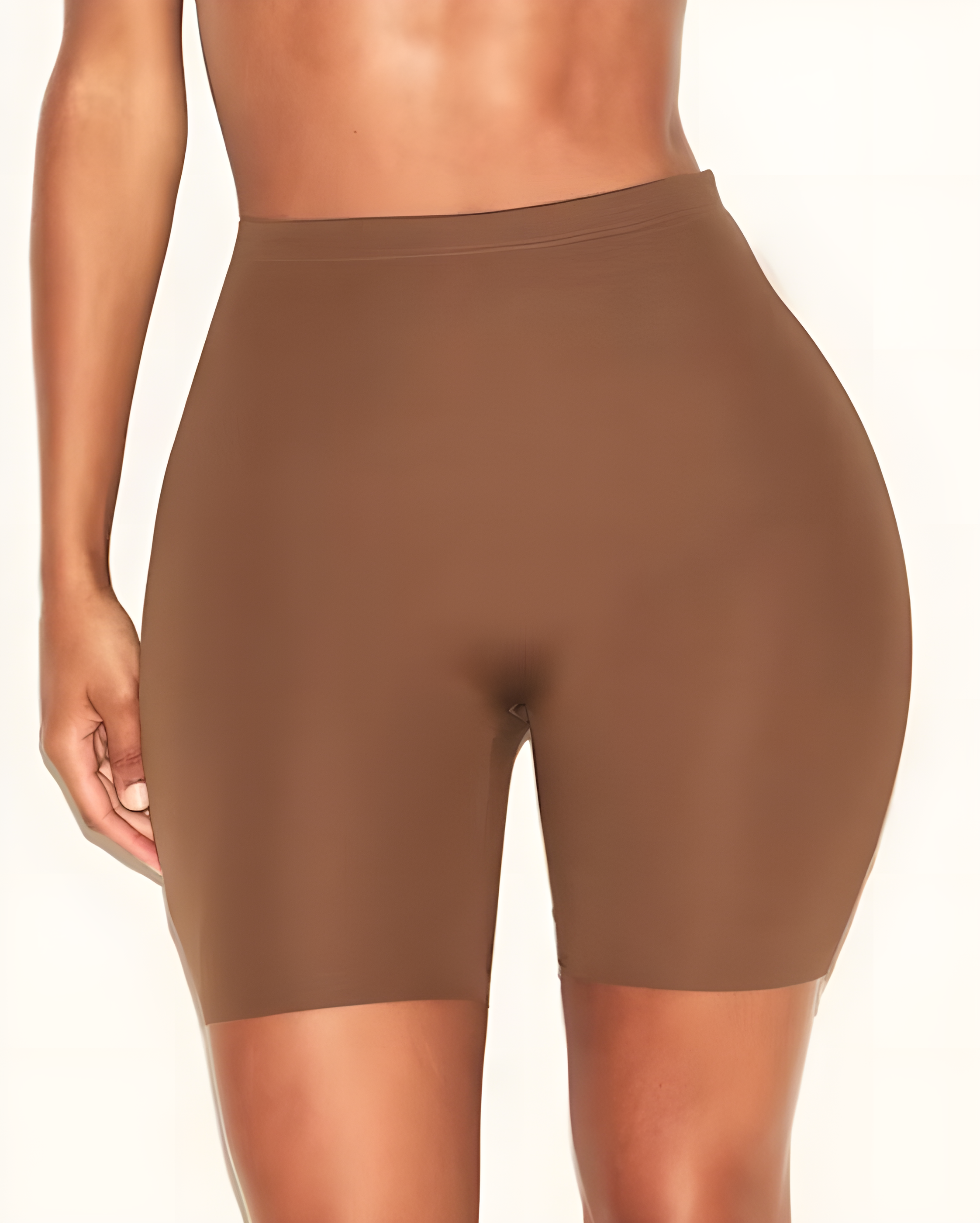 Hip-Lifting Seamless Shorts with Padded