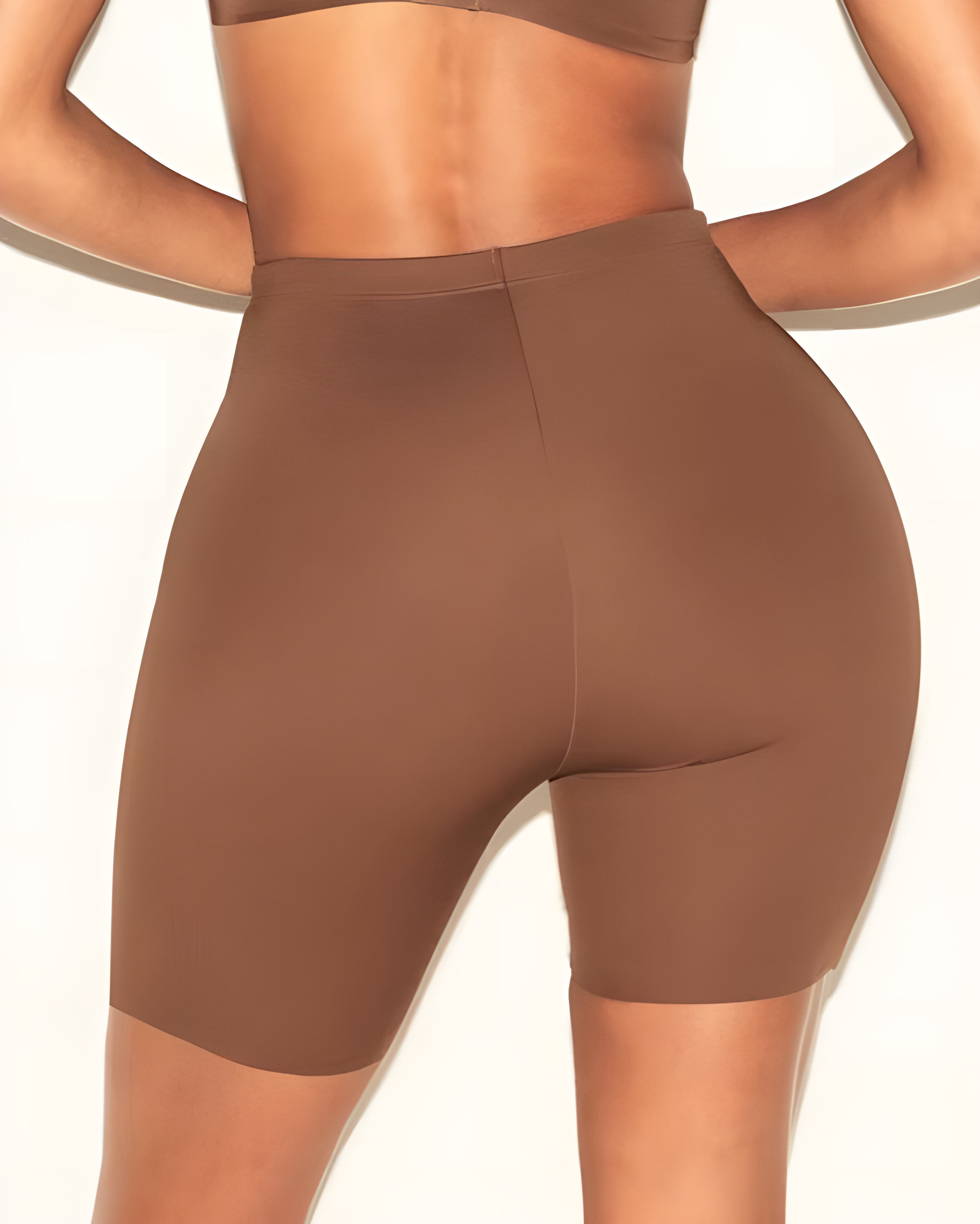 Hip-Lifting Seamless Shorts with Padded