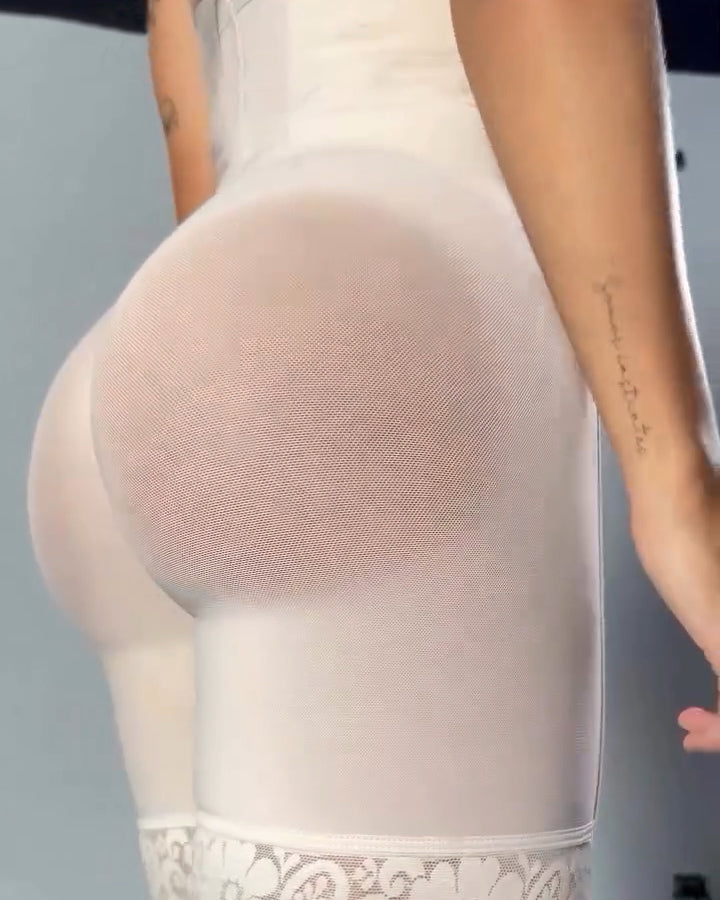 High-Waisted Seamless Comfort Hip-Lifter Shorts