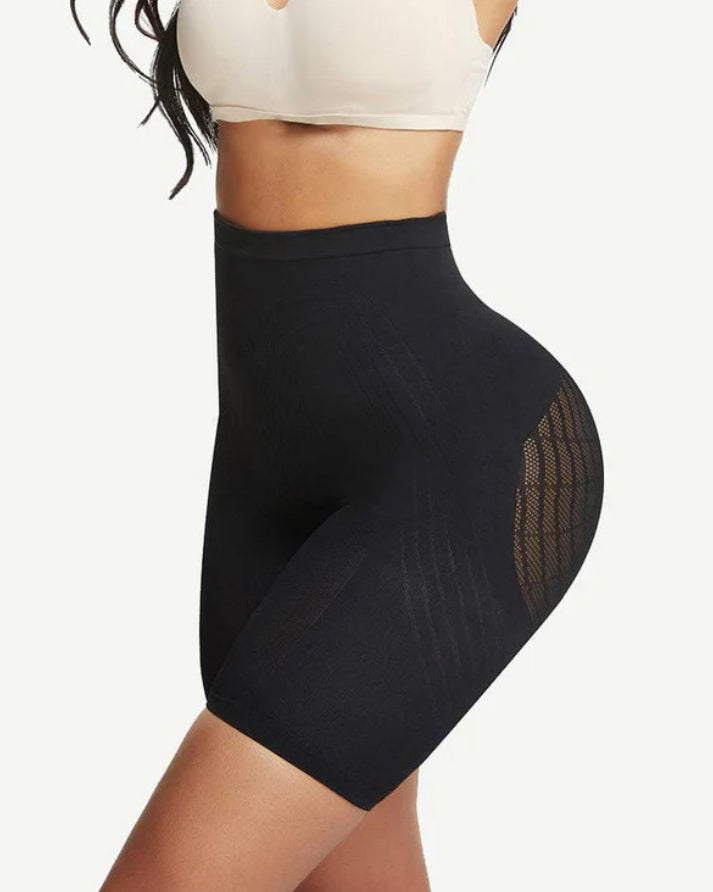 Comfortable Seamless Butt-Lifting Shorts